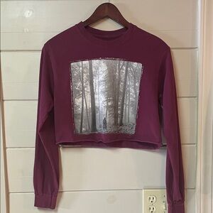 Taylor Swift Folklore
Maroon Cropped In The Trees Album Long Sleeve
T-Shirt Sz S